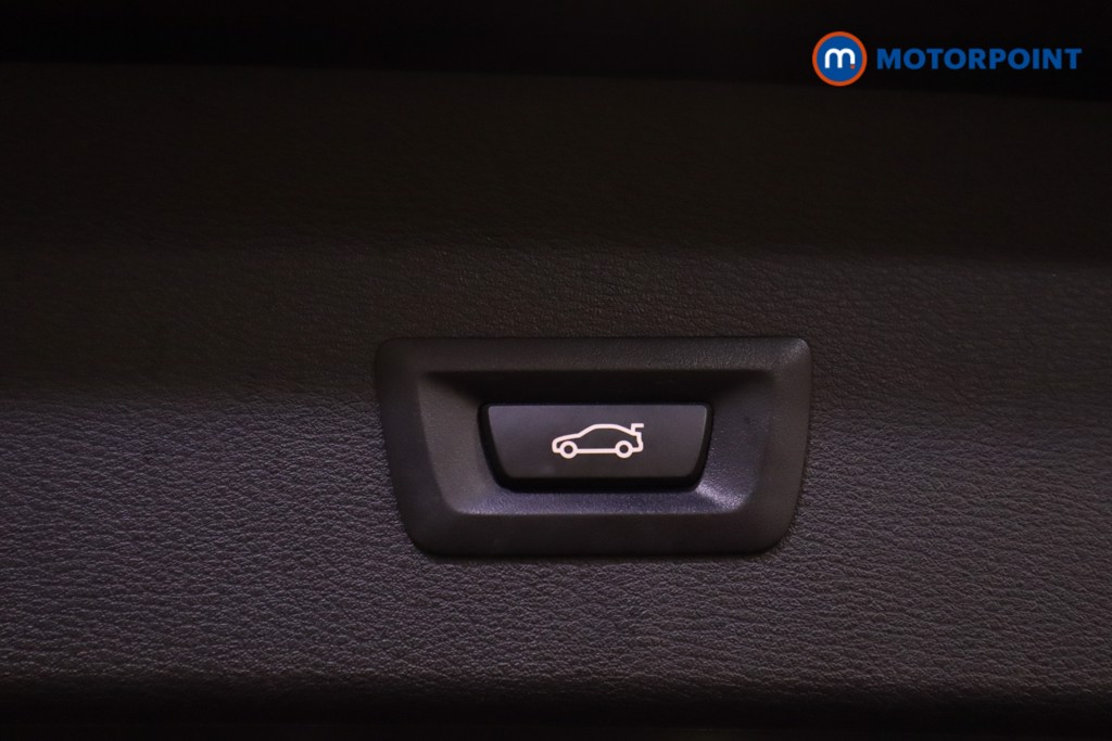 BMW X1 Xline Manual Petrol SUV - Stock Number (1578960) - 32nd supplementary image