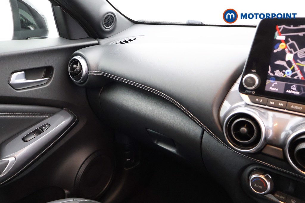 Nissan Juke N-Connecta Automatic Petrol SUV - Stock Number (1579056) - 7th supplementary image