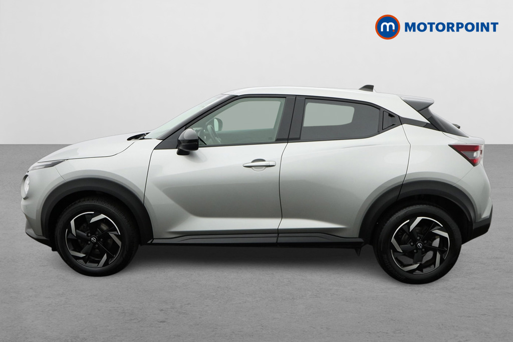 Nissan Juke N-Connecta Automatic Petrol SUV - Stock Number (1579056) - Passenger side