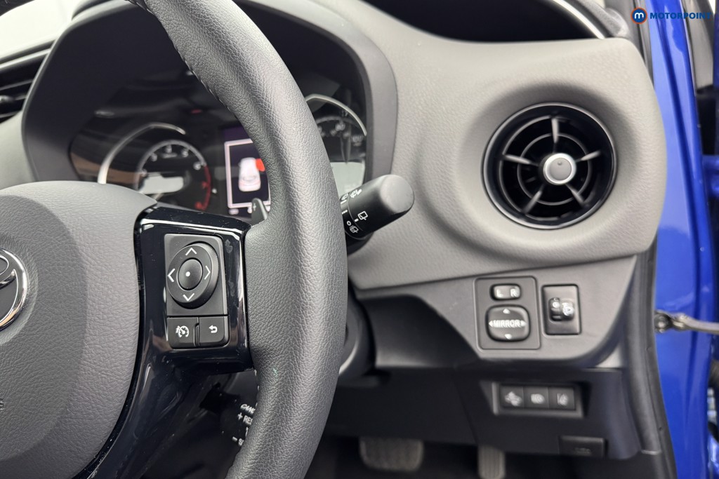 Toyota Yaris Icon Tech Automatic Petrol Hatchback - Stock Number (1579260) - 20th supplementary image