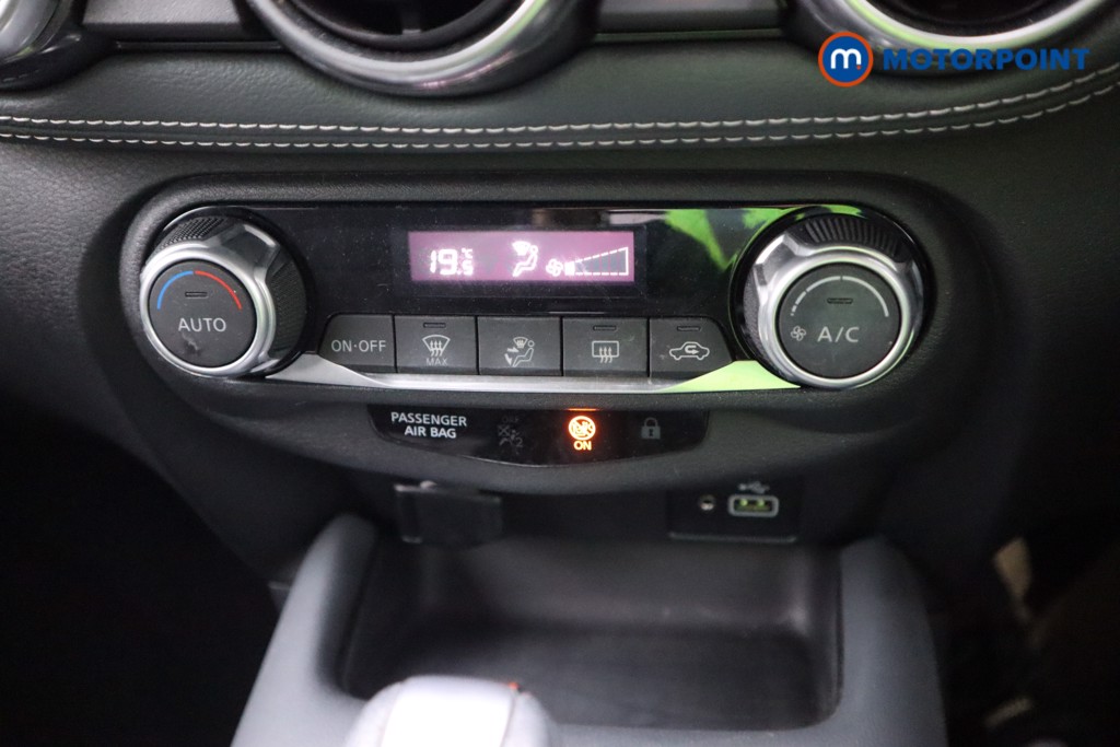 Nissan Juke N-Connecta Automatic Petrol SUV - Stock Number (1579399) - 3rd supplementary image