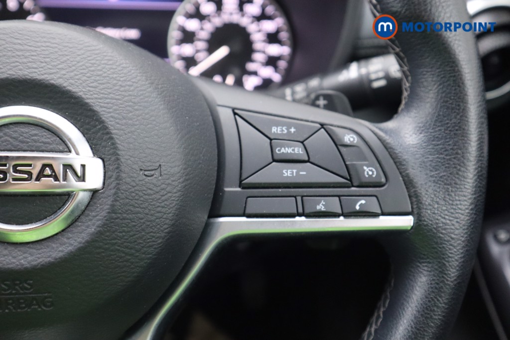 Nissan Juke N-Connecta Automatic Petrol SUV - Stock Number (1579399) - 6th supplementary image