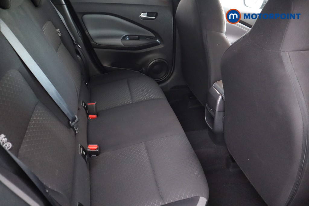 Nissan Juke N-Connecta Automatic Petrol SUV - Stock Number (1579399) - 14th supplementary image