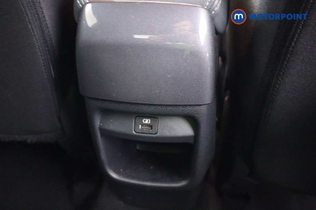 Nissan Juke N-Connecta Automatic Petrol SUV - Stock Number (1579399) - 16th supplementary image