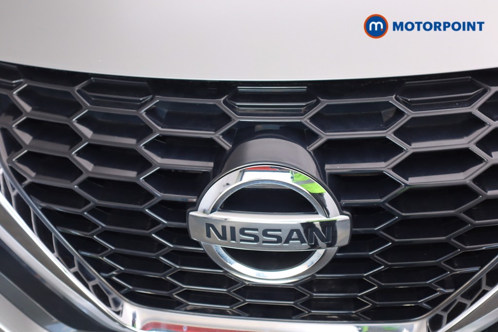 Nissan Juke N-Connecta Automatic Petrol SUV - Stock Number (1579399) - 20th supplementary image