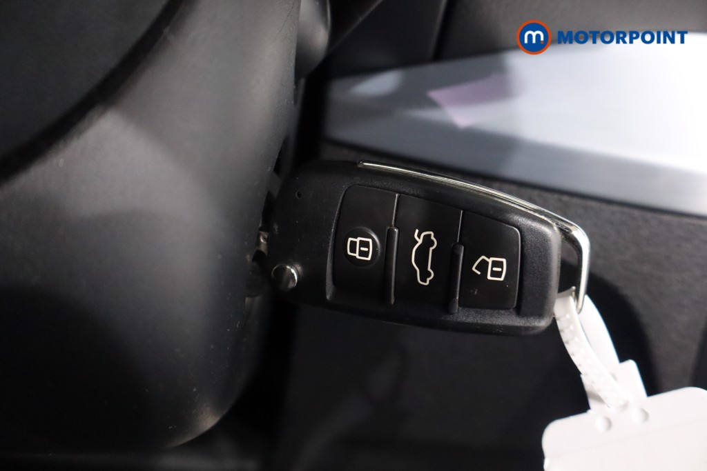 Audi Q2 S Line Manual Petrol SUV - Stock Number (1579527) - 13th supplementary image