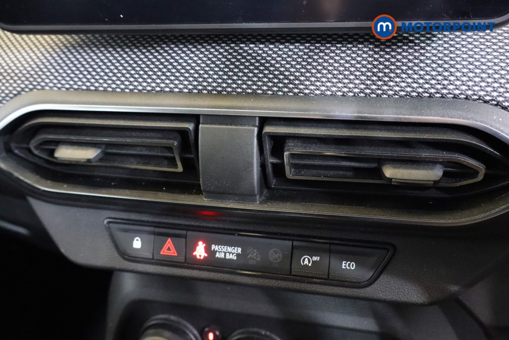 Dacia Sandero Comfort Manual Petrol Hatchback - Stock Number (1579539) - 11th supplementary image