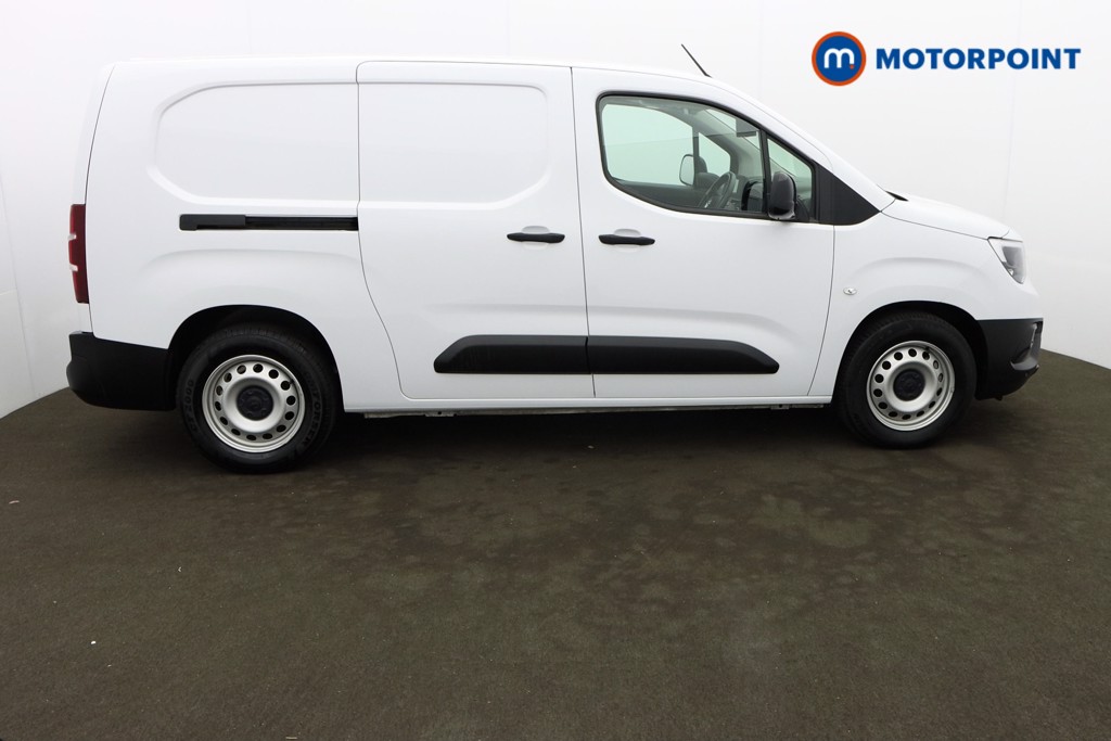 Vauxhall Combo Cargo Dynamic Automatic Electric Panel Van - Stock Number (1579594) - Drivers side