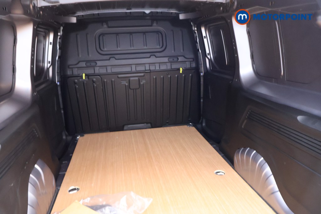 Vauxhall Combo Cargo PRO Automatic Electric Panel Van - Stock Number (1579600) - 14th supplementary image