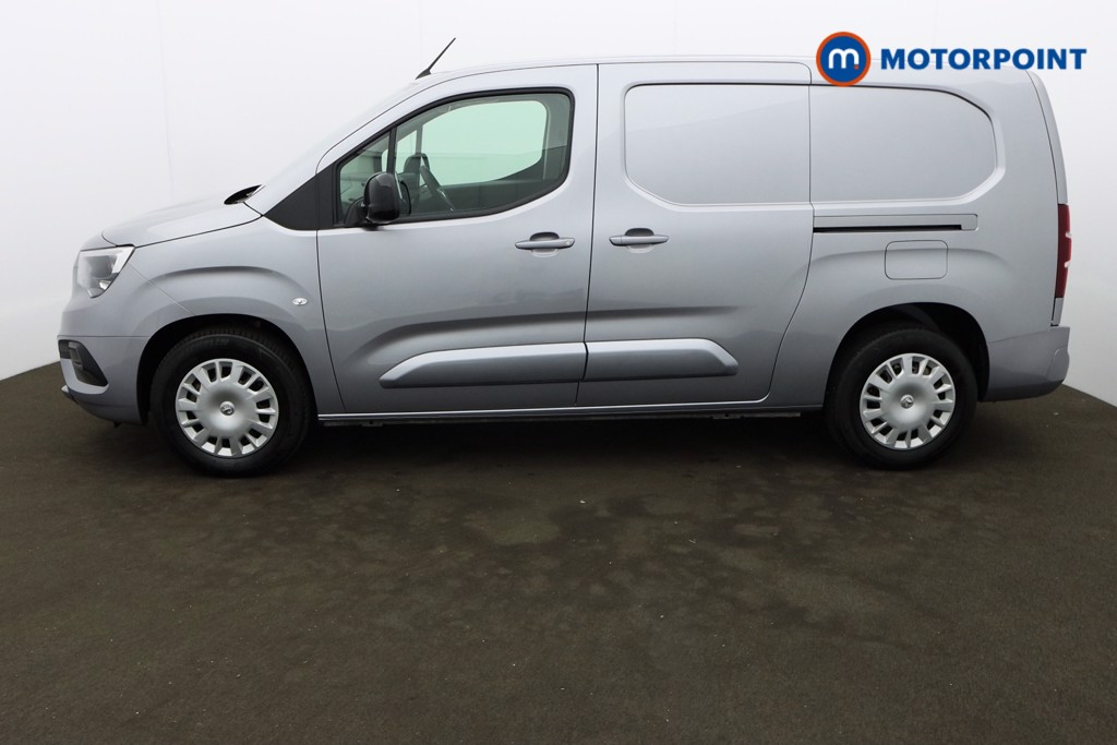 Vauxhall Combo Cargo PRO Automatic Electric Panel Van - Stock Number (1579600) - Passenger side