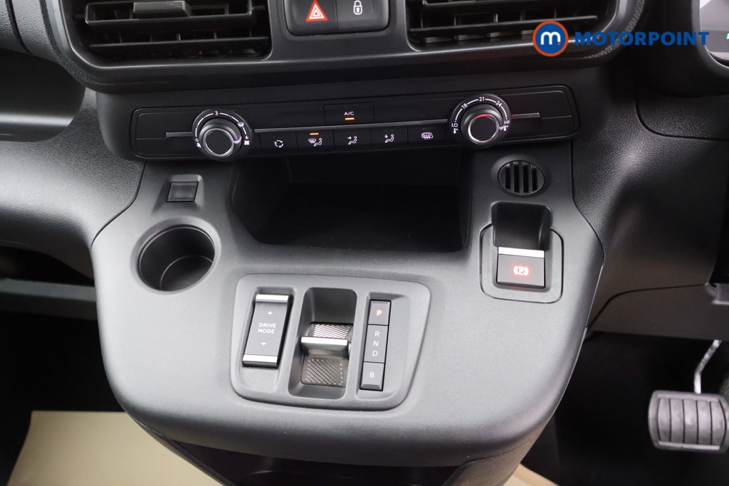 Vauxhall Combo Cargo PRO Automatic Electric Panel Van - Stock Number (1579602) - 6th supplementary image