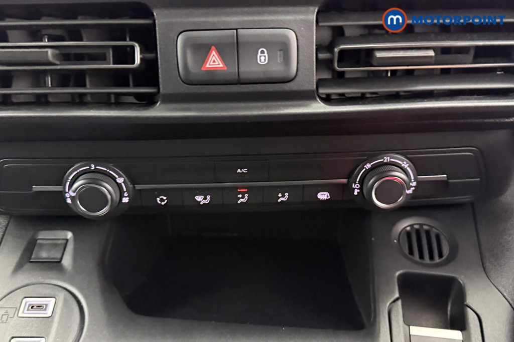 Vauxhall Combo Cargo Prime Automatic Electric Panel Van - Stock Number (1579635) - 8th supplementary image