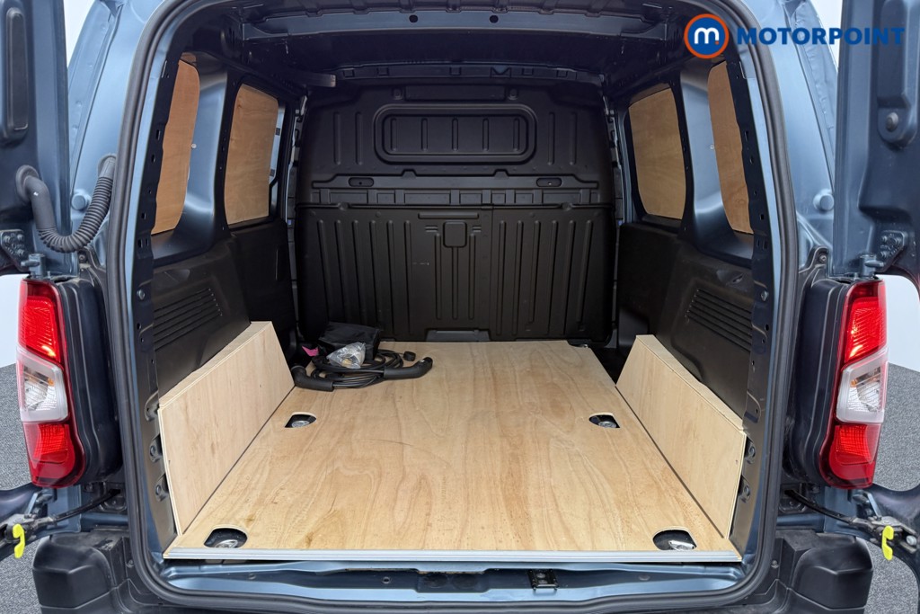 Vauxhall Combo Cargo Prime Automatic Electric Panel Van - Stock Number (1579635) - 18th supplementary image