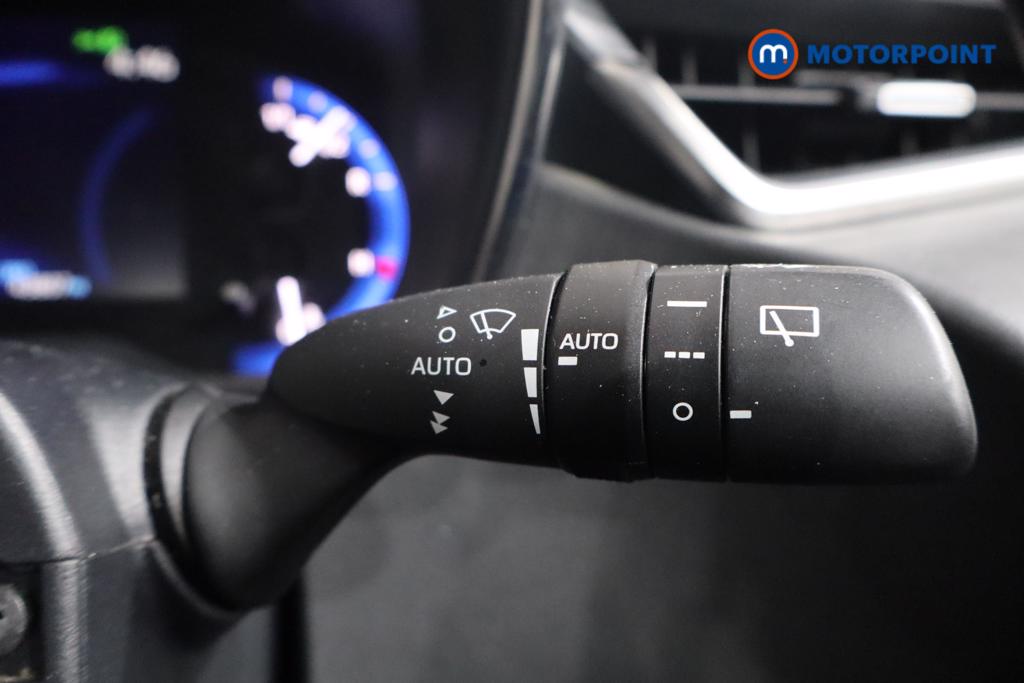 Toyota Corolla Excel Automatic Petrol-Electric Hybrid Hatchback - Stock Number (1579645) - 9th supplementary image