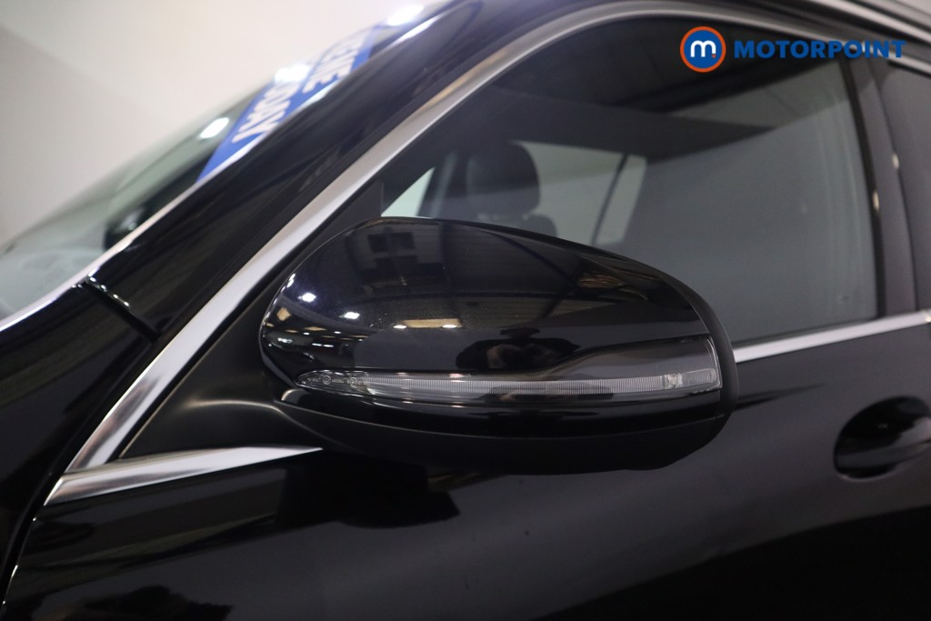 Mercedes-Benz GLB Amg Line Automatic Petrol SUV - Stock Number (1579733) - 26th supplementary image