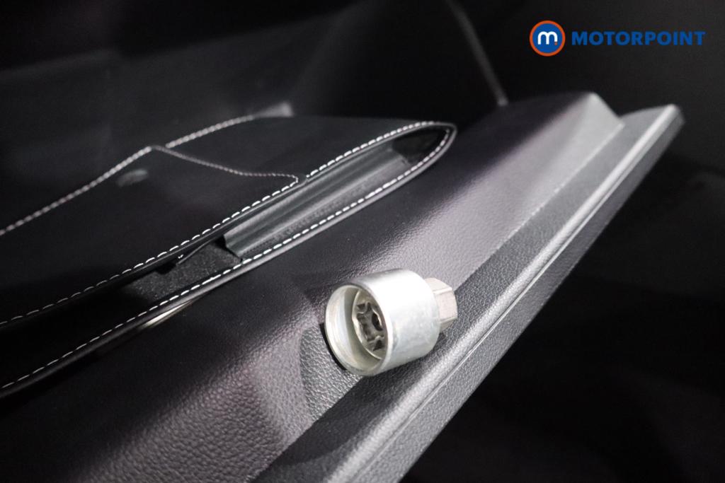 Volkswagen Golf R-Line Automatic Petrol Hatchback - Stock Number (1579742) - 14th supplementary image
