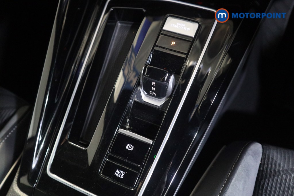 Volkswagen Golf R-Line Automatic Petrol Hatchback - Stock Number (1579777) - 7th supplementary image