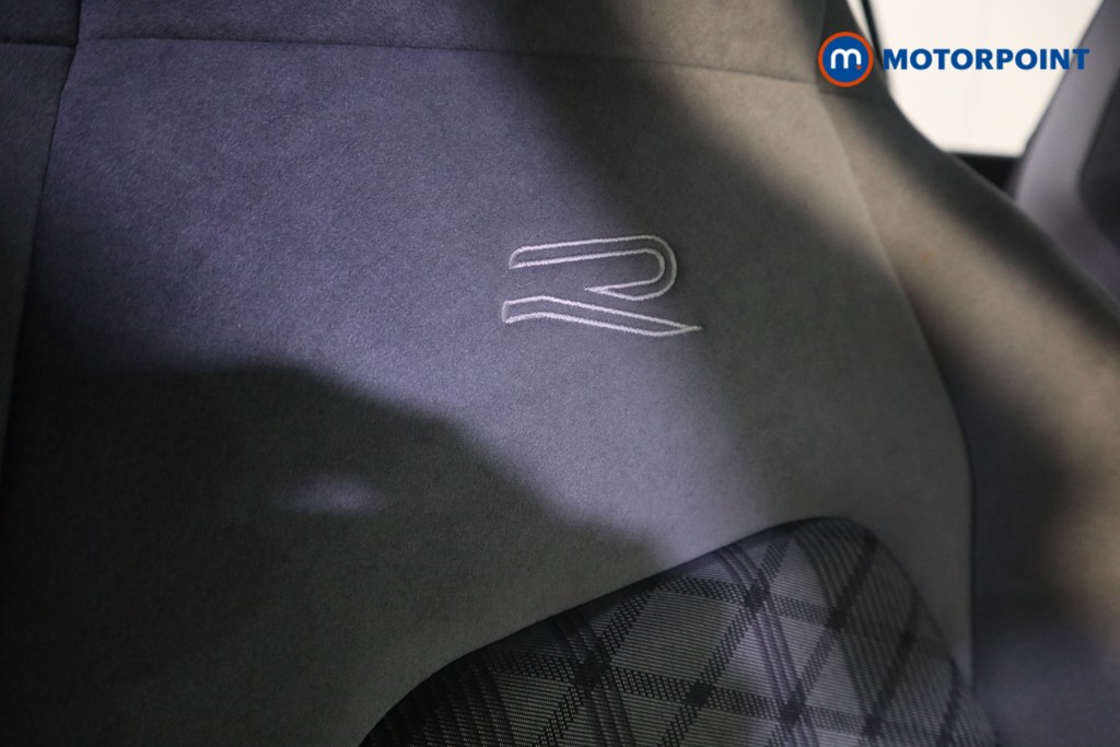 Volkswagen Golf R-Line Automatic Petrol Hatchback - Stock Number (1579777) - 12th supplementary image