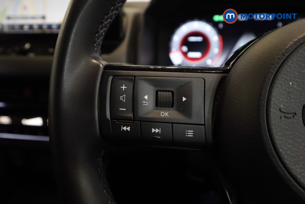 Nissan Qashqai N-Connecta Manual Petrol SUV - Stock Number (1579830) - 8th supplementary image