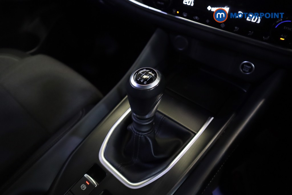 Nissan Qashqai N-Connecta Manual Petrol SUV - Stock Number (1579830) - 20th supplementary image