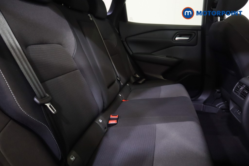 Nissan Qashqai N-Connecta Manual Petrol SUV - Stock Number (1579830) - 25th supplementary image
