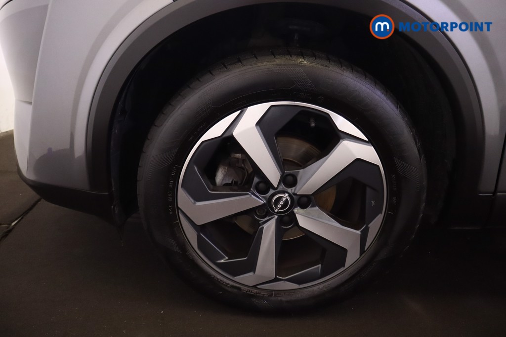 Nissan Qashqai N-Connecta Manual Petrol SUV - Stock Number (1579830) - 32nd supplementary image