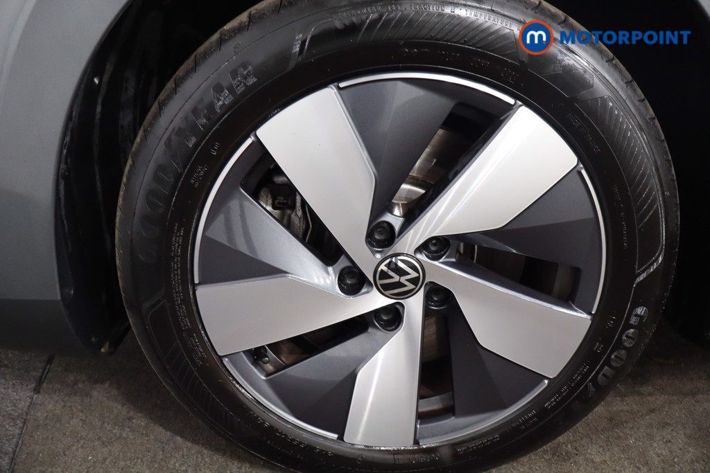 Volkswagen Passat Life Automatic Petrol Plug-In Hybrid Estate - Stock Number (1579900) - 11th supplementary image