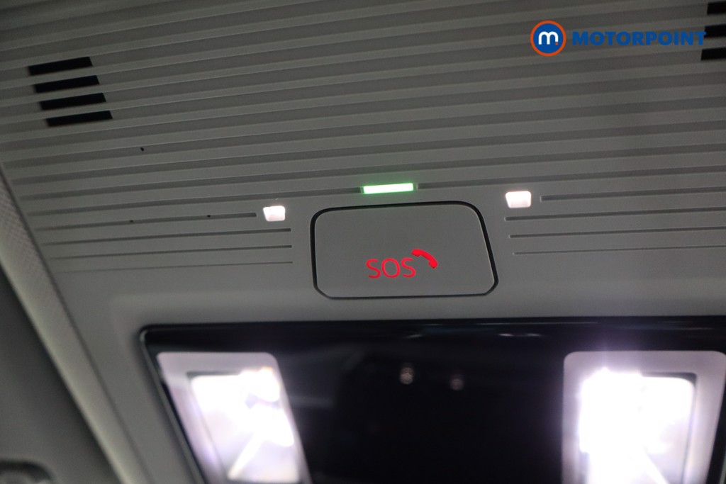 Volkswagen Passat Life Automatic Petrol Plug-In Hybrid Estate - Stock Number (1579900) - 19th supplementary image