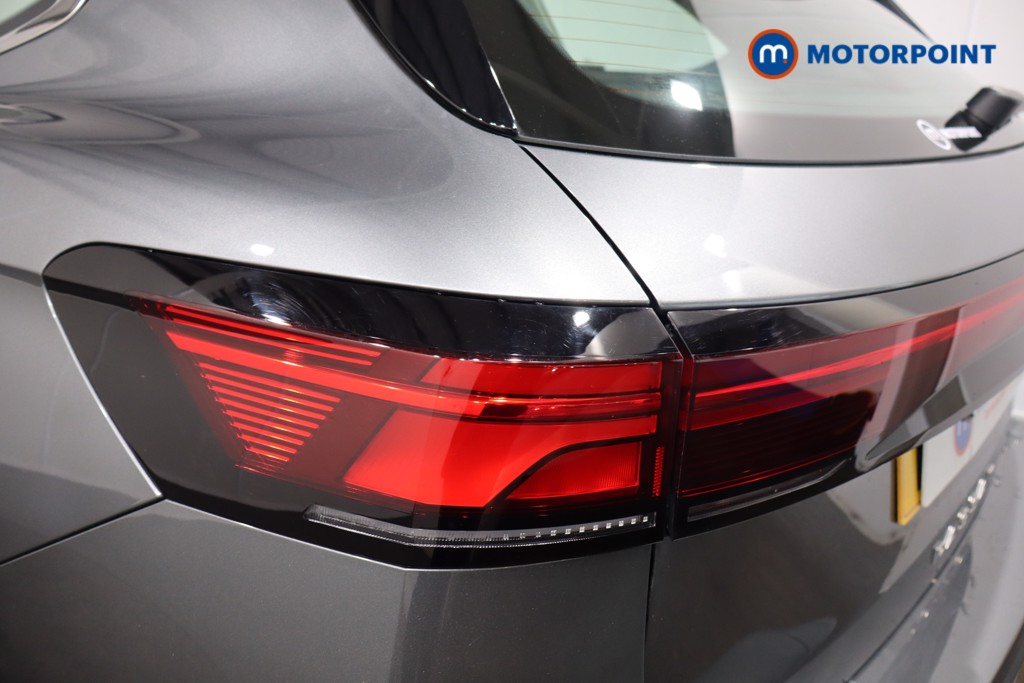 Volkswagen Passat Life Automatic Petrol Plug-In Hybrid Estate - Stock Number (1579900) - 33rd supplementary image