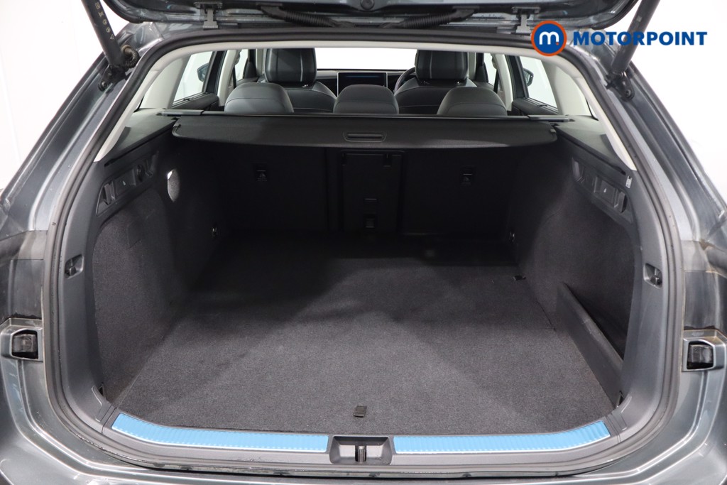 Volkswagen Passat Life Automatic Petrol Plug-In Hybrid Estate - Stock Number (1579900) - 38th supplementary image