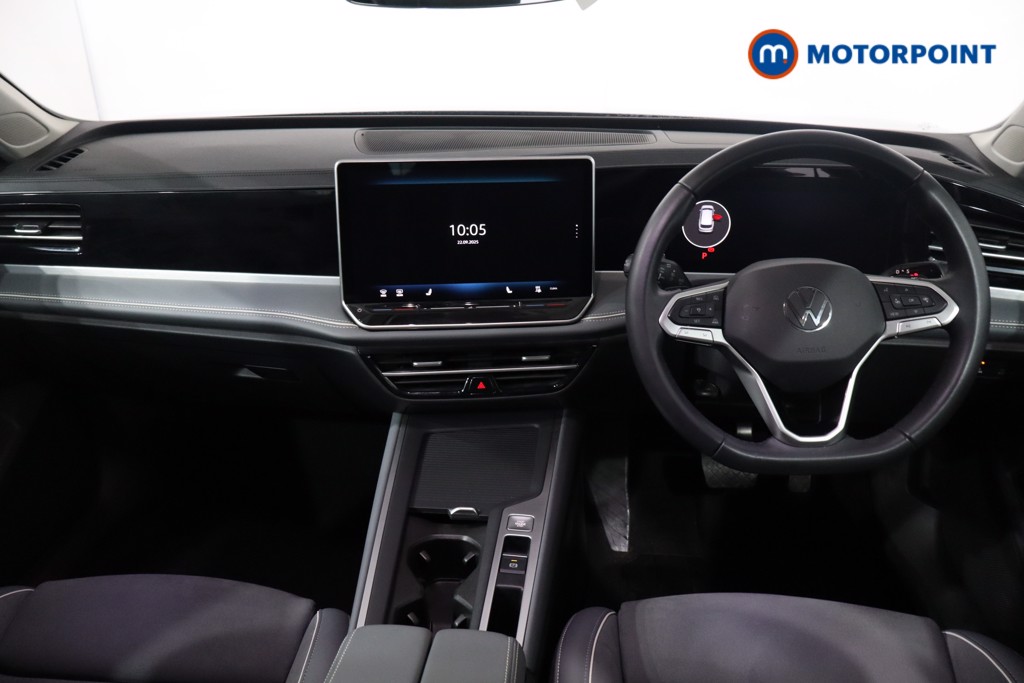 Volkswagen Passat Life Automatic Petrol Plug-In Hybrid Estate - Stock Number (1579900) - 1st supplementary image
