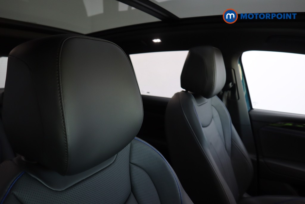 Volkswagen Tiguan R-Line Automatic Diesel SUV - Stock Number (1579985) - 13th supplementary image