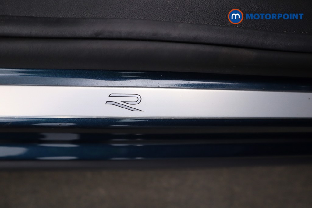 Volkswagen Tiguan R-Line Automatic Diesel SUV - Stock Number (1579985) - 16th supplementary image