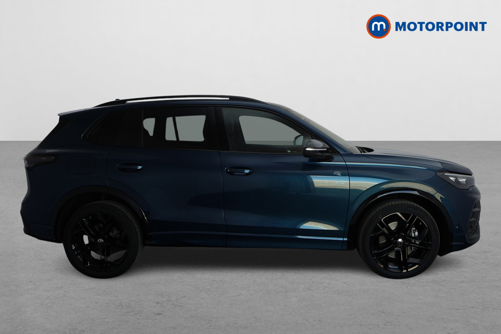 Volkswagen Tiguan R-Line Automatic Diesel SUV - Stock Number (1579985) - Drivers side