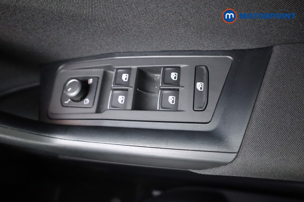 Volkswagen T-Roc SEL Automatic Petrol SUV - Stock Number (1580080) - 10th supplementary image