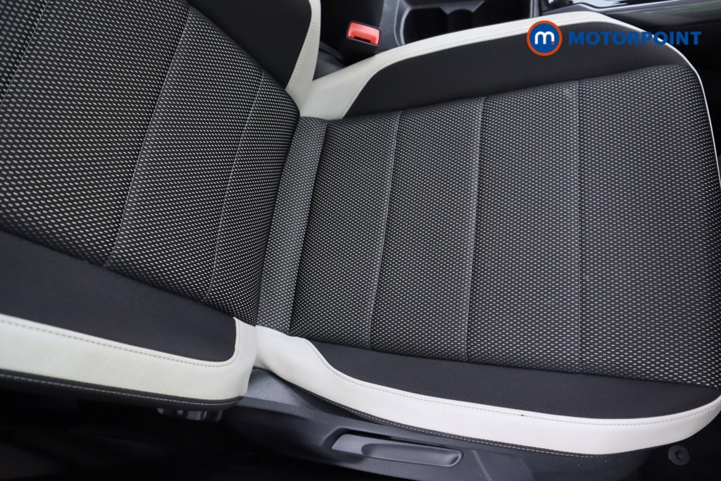 Volkswagen T-Roc SEL Automatic Petrol SUV - Stock Number (1580080) - 14th supplementary image