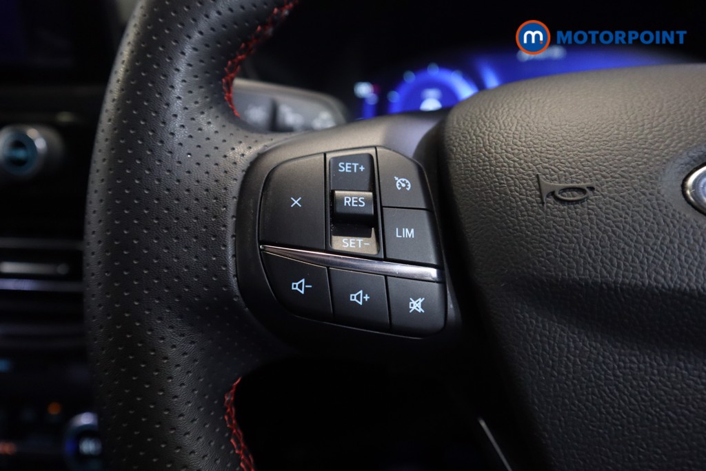 Ford Kuga St-Line Edition Manual Petrol SUV - Stock Number (1580131) - 9th supplementary image