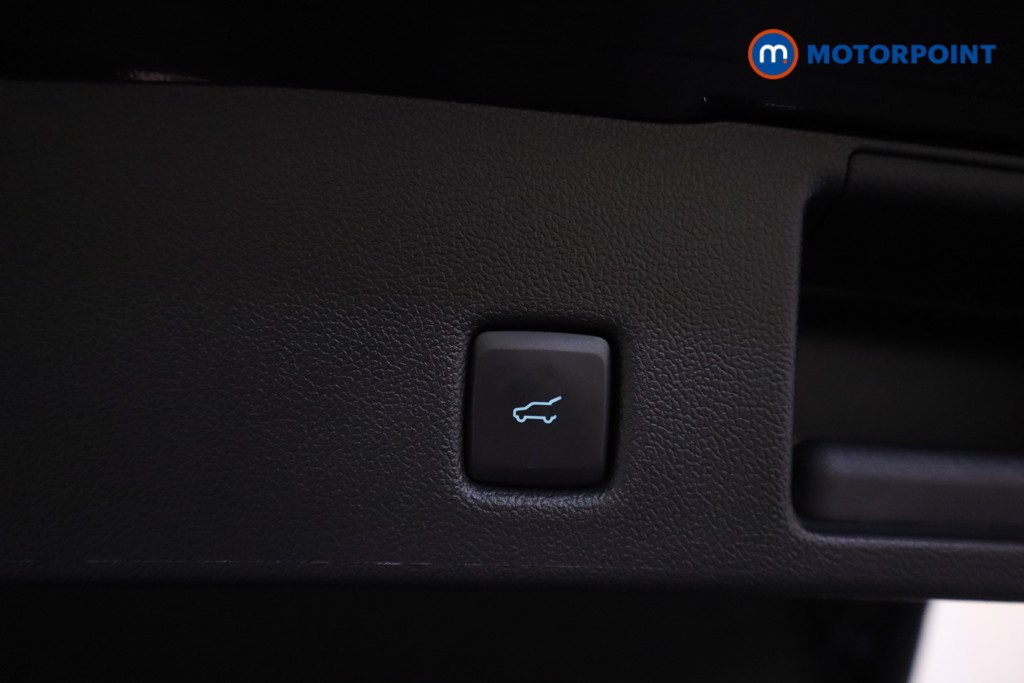 Ford Kuga St-Line Edition Manual Petrol SUV - Stock Number (1580131) - 32nd supplementary image