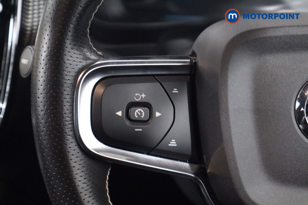 Volvo Xc40 R Design Pro Automatic Petrol SUV - Stock Number (1580354) - 7th supplementary image
