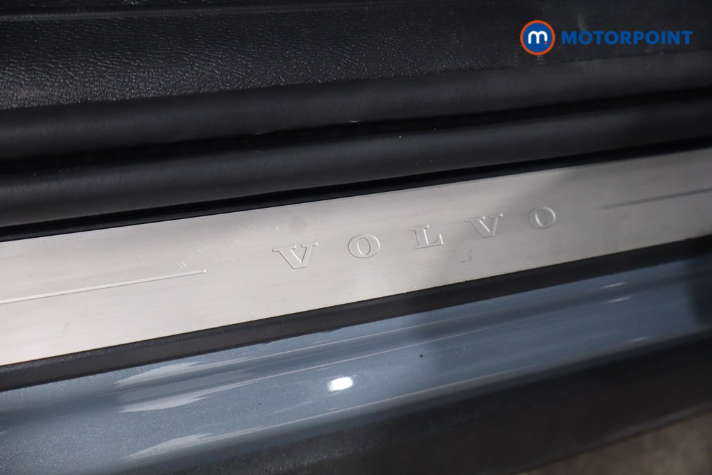 Volvo Xc40 R Design Pro Automatic Petrol SUV - Stock Number (1580354) - 25th supplementary image