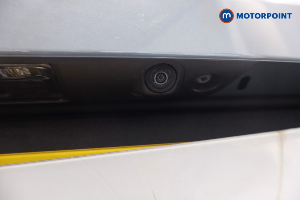 Volvo Xc40 R Design Pro Automatic Petrol SUV - Stock Number (1580354) - 40th supplementary image