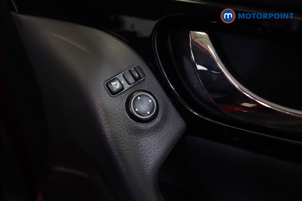 Nissan Qashqai Acenta Premium Automatic Petrol SUV - Stock Number (1580475) - 3rd supplementary image