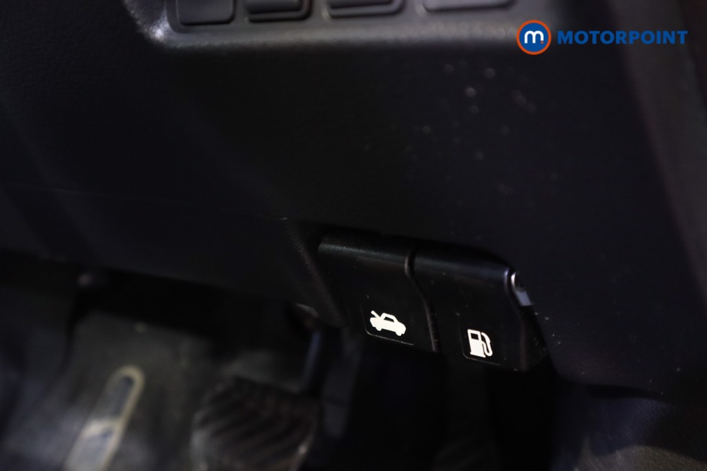 Nissan Qashqai Acenta Premium Automatic Petrol SUV - Stock Number (1580475) - 7th supplementary image