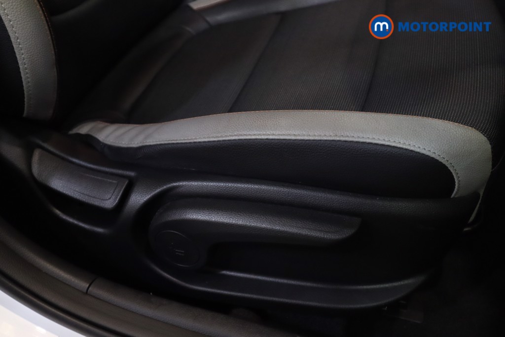 KIA Stonic Mixx Manual Petrol SUV - Stock Number (1580485) - 6th supplementary image