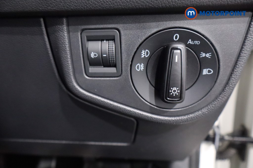 Volkswagen Taigo R-Line Manual Petrol SUV - Stock Number (1580572) - 22nd supplementary image