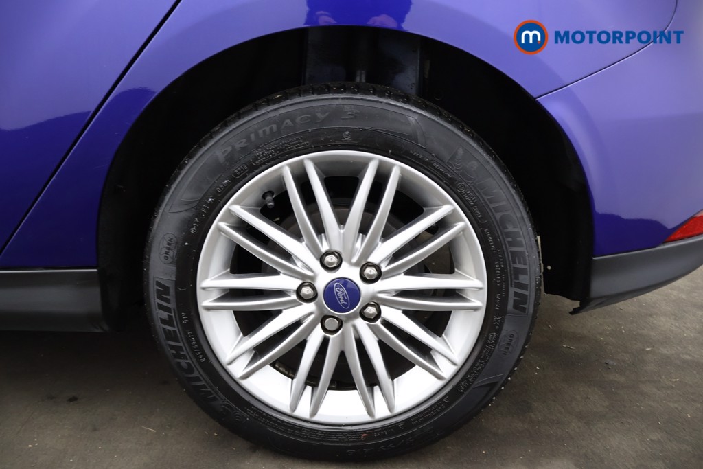Ford Focus Zetec Edition Manual Petrol Hatchback - Stock Number (1580739) - 19th supplementary image