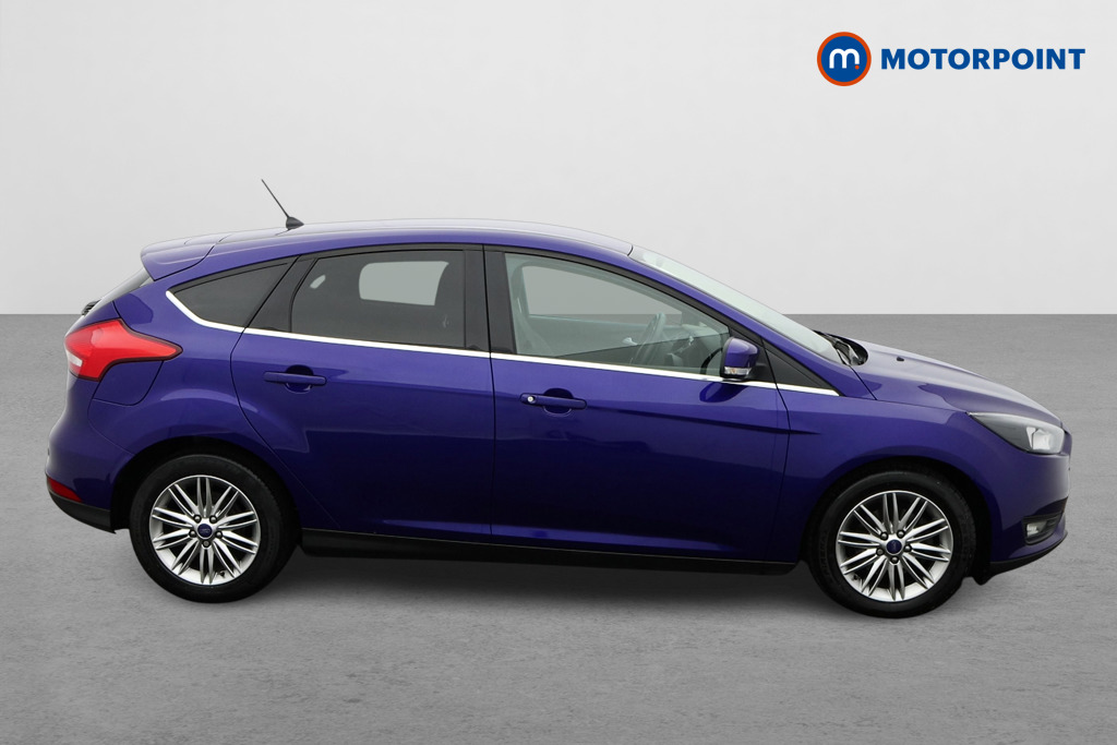 Ford Focus Zetec Edition Manual Petrol Hatchback - Stock Number (1580739) - Drivers side