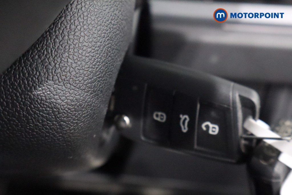 Volkswagen Taigo R-Line Automatic Petrol SUV - Stock Number (1580761) - 13th supplementary image