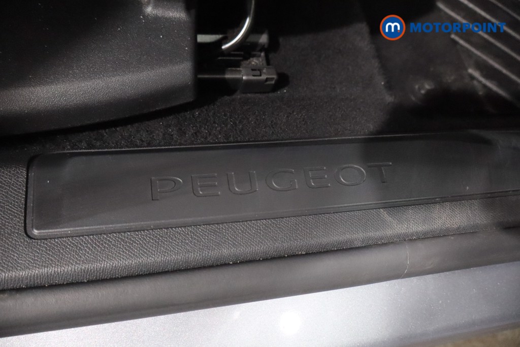 Peugeot 3008 Allure Automatic Diesel SUV - Stock Number (1580896) - 23rd supplementary image