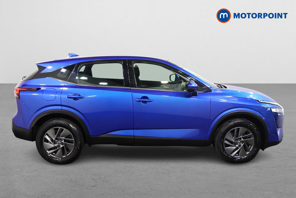 Nissan Qashqai Acenta Premium Manual Petrol SUV - Stock Number (1580902) - Drivers side